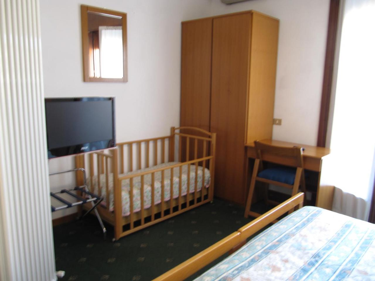 Hotel Rizzi Monticello Conte Otto Extérieur photo