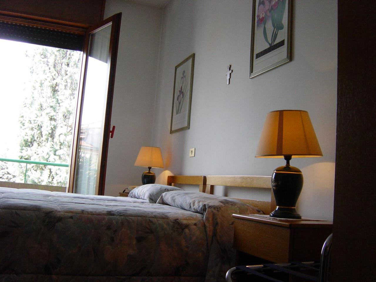 Hotel Rizzi Monticello Conte Otto Extérieur photo