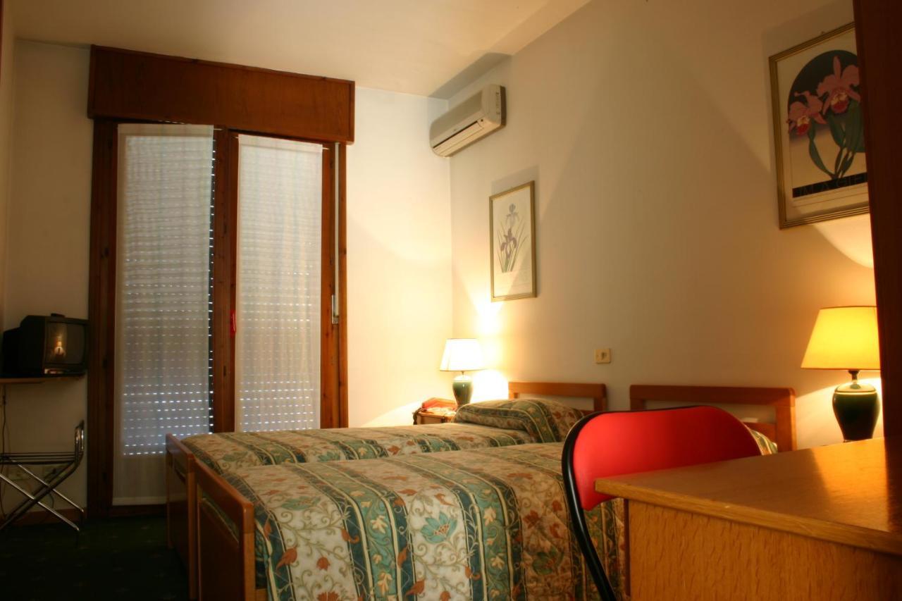 Hotel Rizzi Monticello Conte Otto Extérieur photo